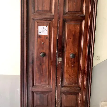 100 Ducati B&B Bed & Breakfast Naples