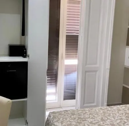 100 Ducati B&B Naples