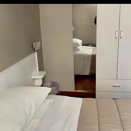 100 Ducati B&B * Naples